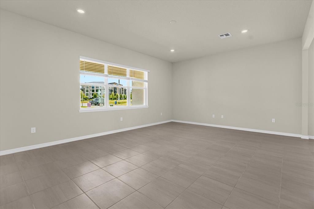 For Rent: $4,950 (5 beds, 4 baths, 3561 Square Feet)