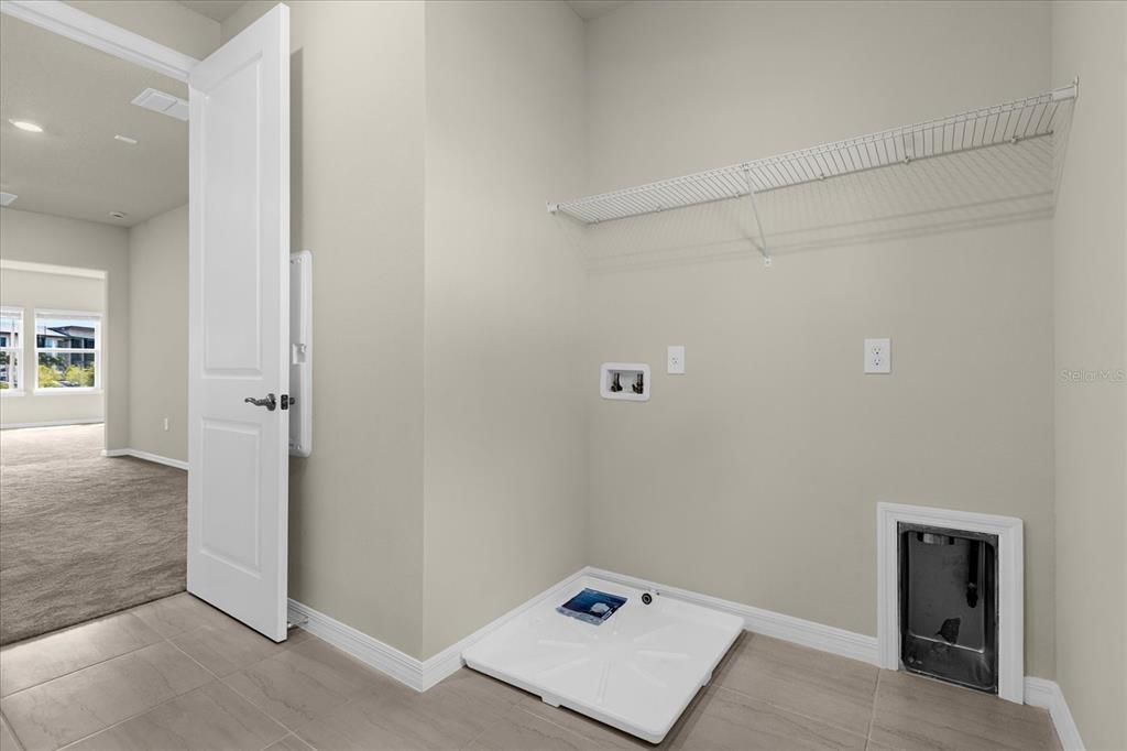 For Rent: $4,950 (5 beds, 4 baths, 3561 Square Feet)