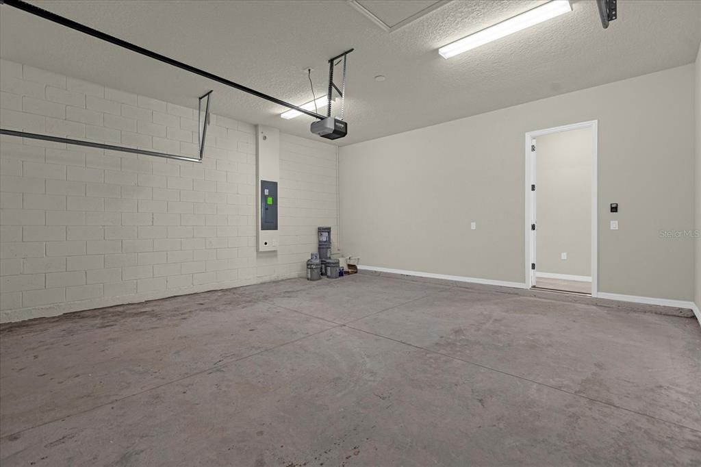 For Rent: $4,950 (5 beds, 4 baths, 3561 Square Feet)