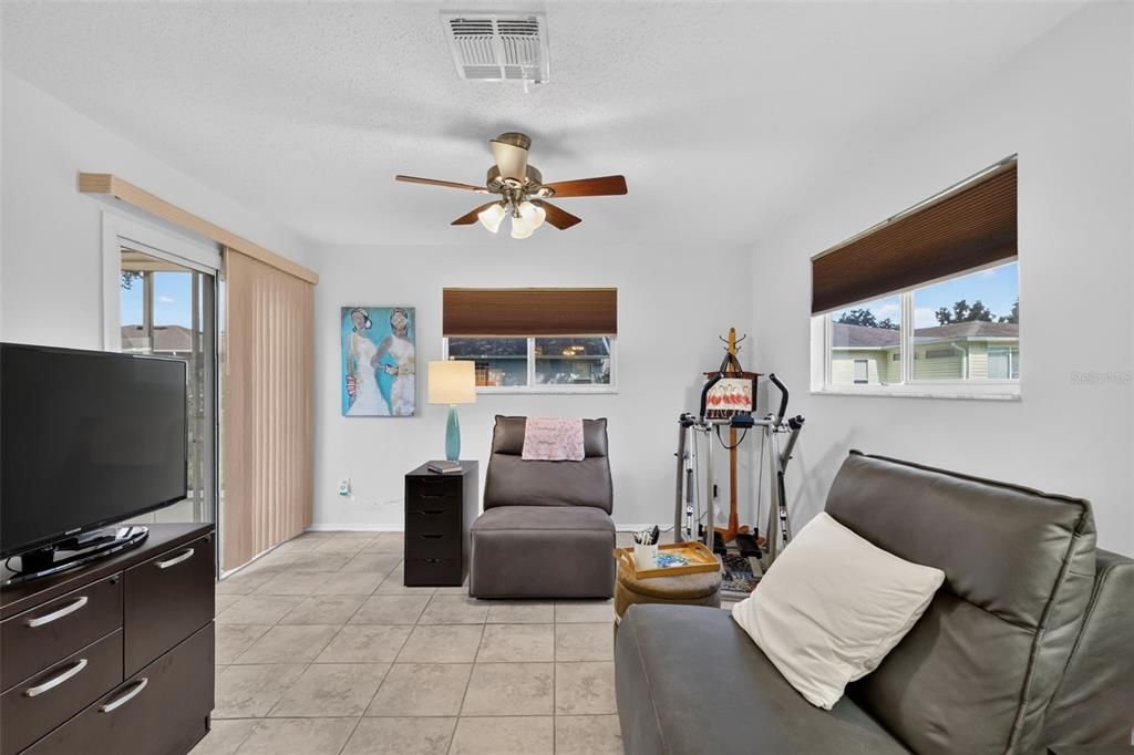 For Sale: $259,900 (3 beds, 2 baths, 1538 Square Feet)