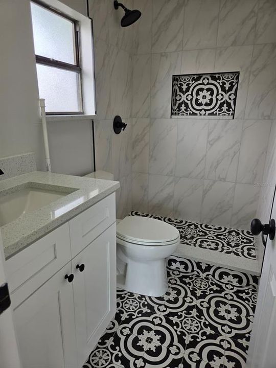 For Sale: $239,000 (2 beds, 2 baths, 840 Square Feet)