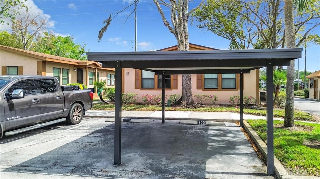 For Sale: $239,000 (2 beds, 2 baths, 840 Square Feet)