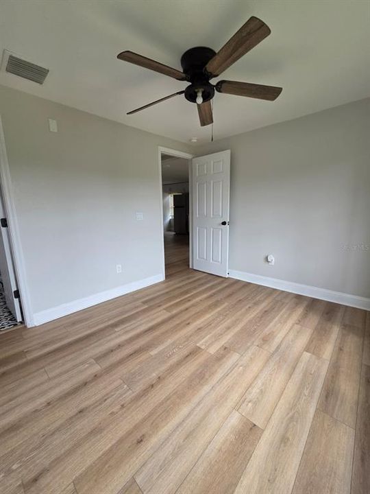 For Sale: $239,000 (2 beds, 2 baths, 840 Square Feet)