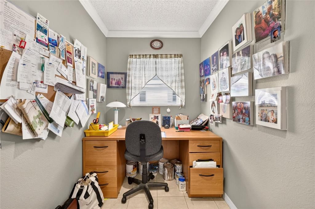 For Sale: $450,000 (3 beds, 2 baths, 2014 Square Feet)