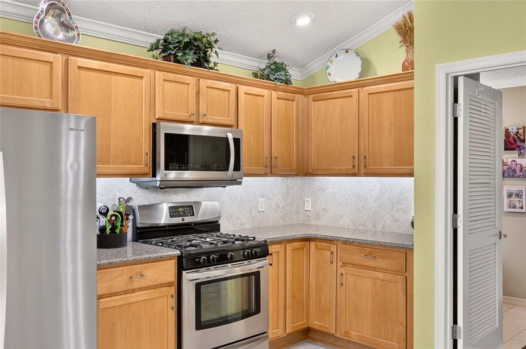 For Sale: $450,000 (3 beds, 2 baths, 2014 Square Feet)