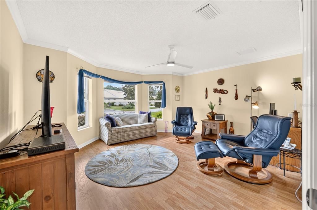 For Sale: $450,000 (3 beds, 2 baths, 2014 Square Feet)
