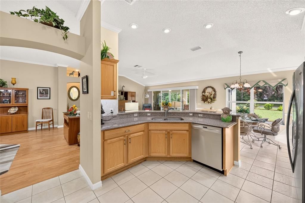 For Sale: $450,000 (3 beds, 2 baths, 2014 Square Feet)