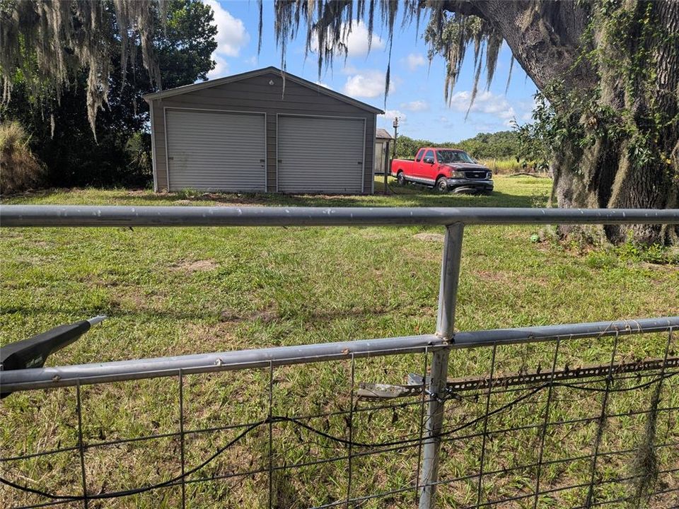 For Sale: $189,900 (3 beds, 2 baths, 1216 Square Feet)
