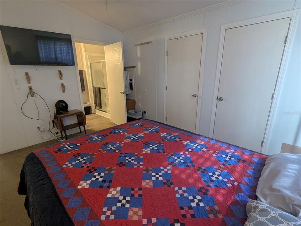 For Sale: $189,900 (3 beds, 2 baths, 1216 Square Feet)