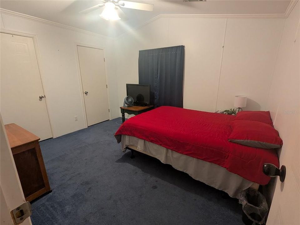 For Sale: $189,900 (3 beds, 2 baths, 1216 Square Feet)