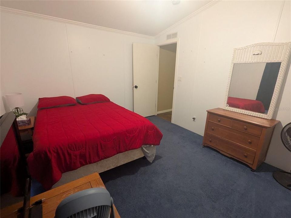 For Sale: $189,900 (3 beds, 2 baths, 1216 Square Feet)