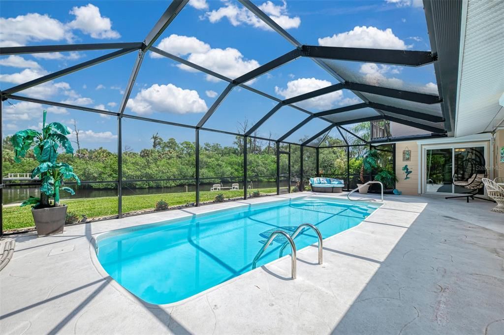 For Sale: $499,900 (2 beds, 2 baths, 2112 Square Feet)