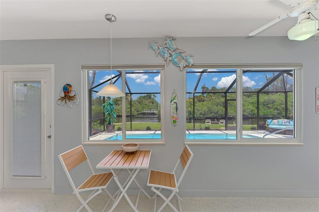 For Sale: $499,900 (2 beds, 2 baths, 2112 Square Feet)