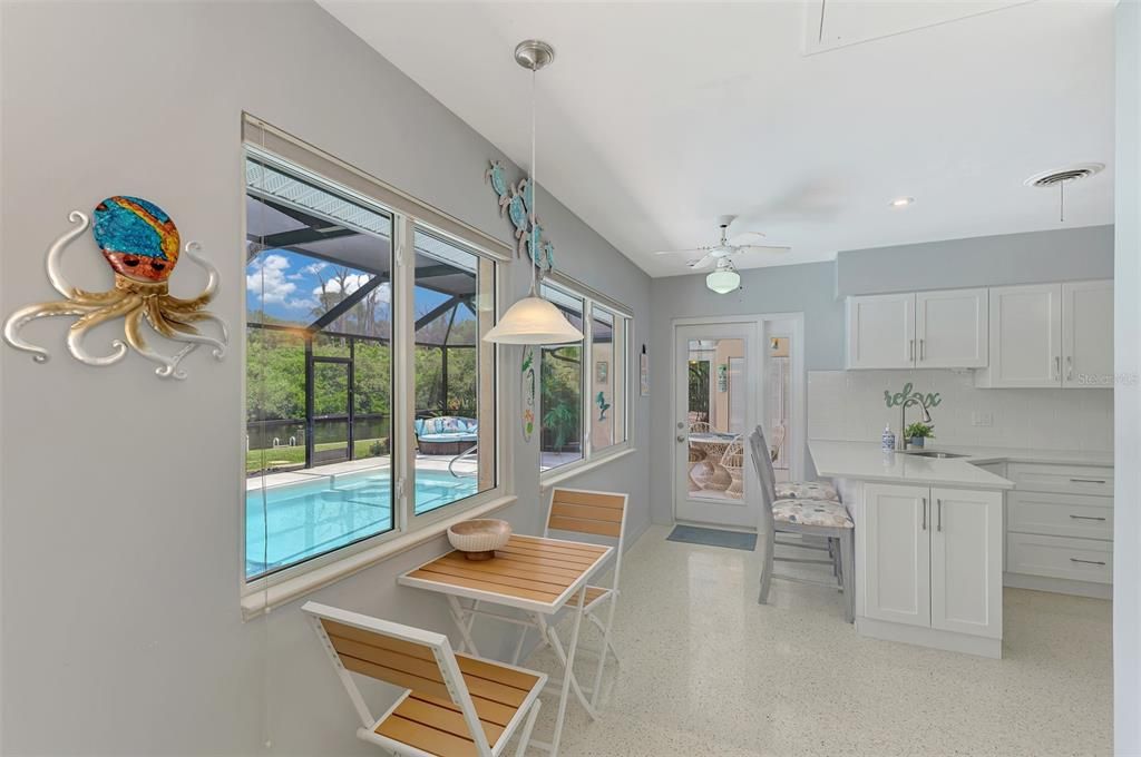 For Sale: $499,900 (2 beds, 2 baths, 2112 Square Feet)