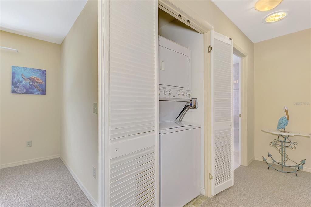 For Sale: $499,900 (2 beds, 2 baths, 2112 Square Feet)