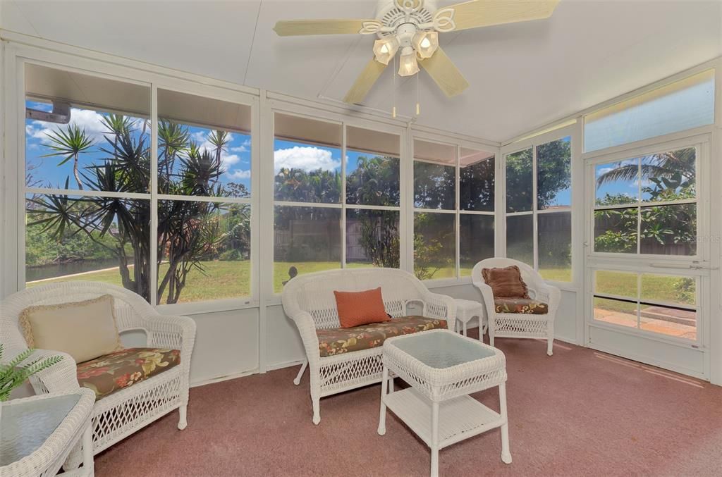 For Sale: $499,900 (2 beds, 2 baths, 2112 Square Feet)