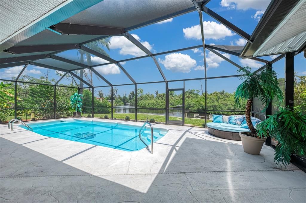 For Sale: $499,900 (2 beds, 2 baths, 2112 Square Feet)