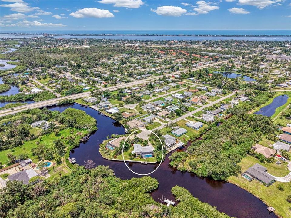 For Sale: $499,900 (2 beds, 2 baths, 2112 Square Feet)