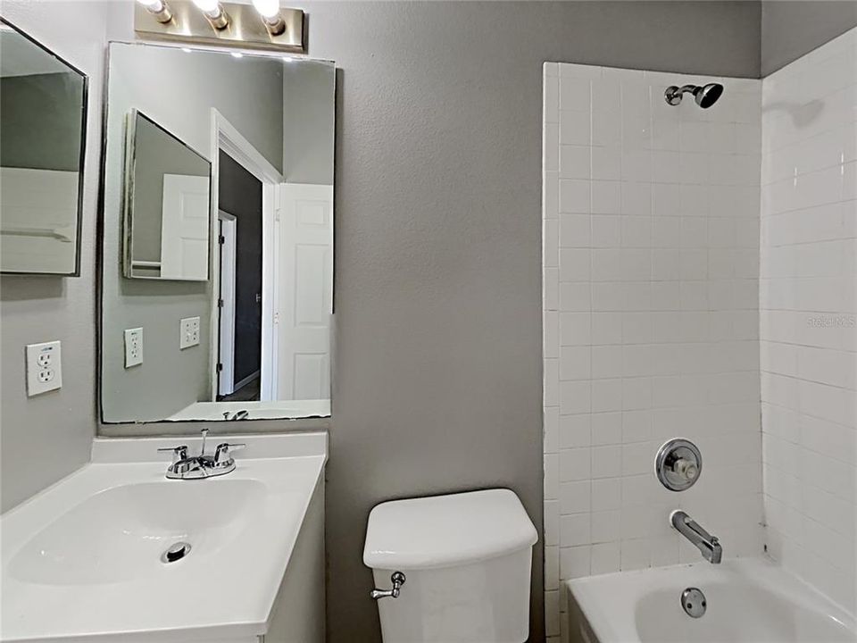 В аренду: $1,699 (3 спален, 2 ванн, 1104 Квадратных фут)