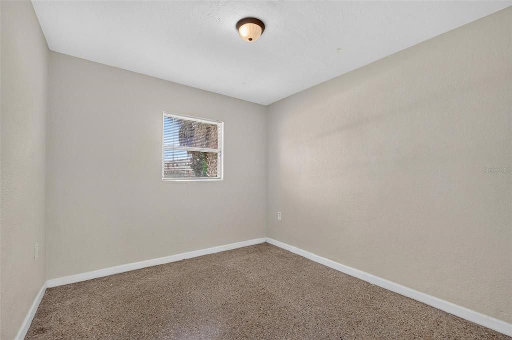 En Venta: $369,900 (4 camas, 2 baños, 1420 Pies cuadrados)