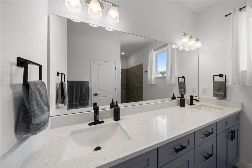 For Sale: $320,000 (4 beds, 2 baths, 1670 Square Feet)