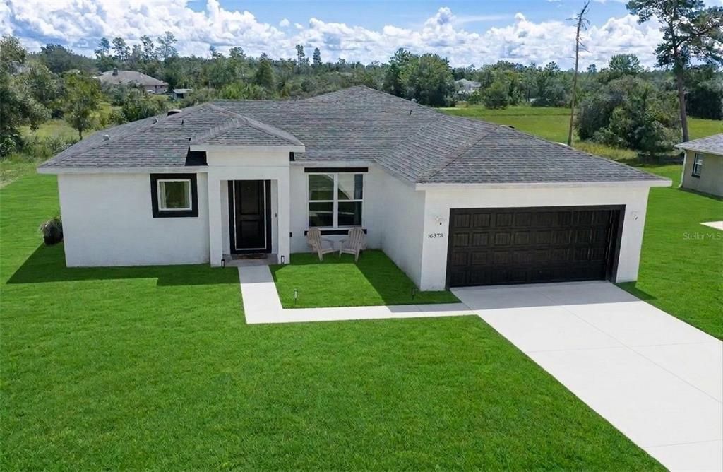 For Sale: $320,000 (4 beds, 2 baths, 1670 Square Feet)