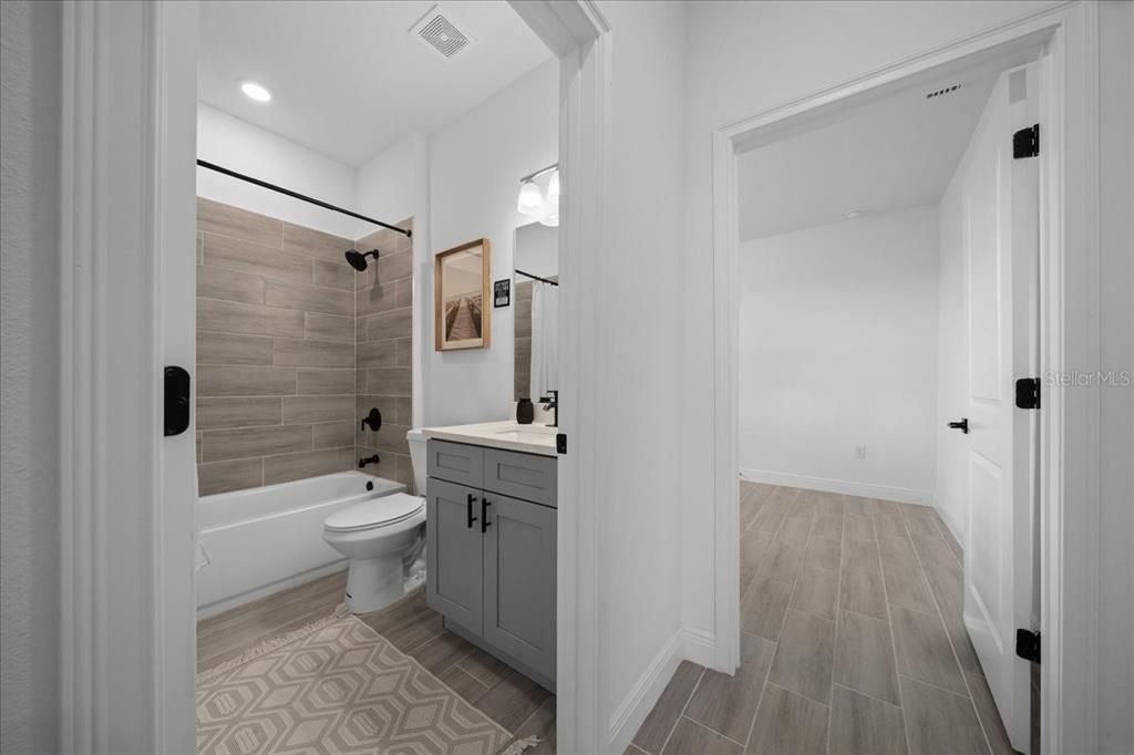 For Sale: $320,000 (4 beds, 2 baths, 1670 Square Feet)