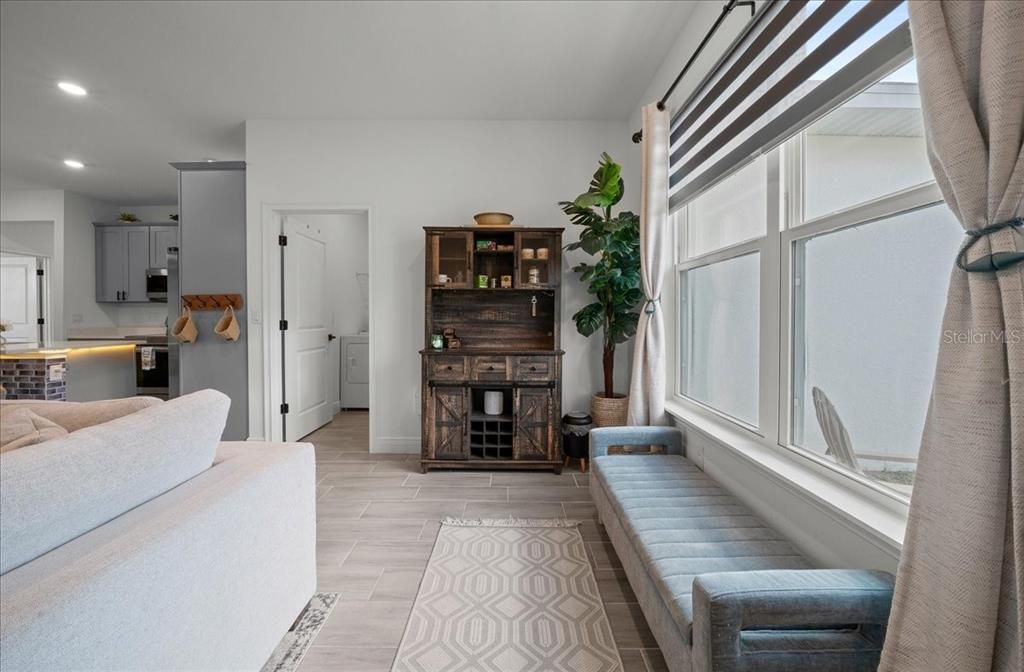 For Sale: $320,000 (4 beds, 2 baths, 1670 Square Feet)