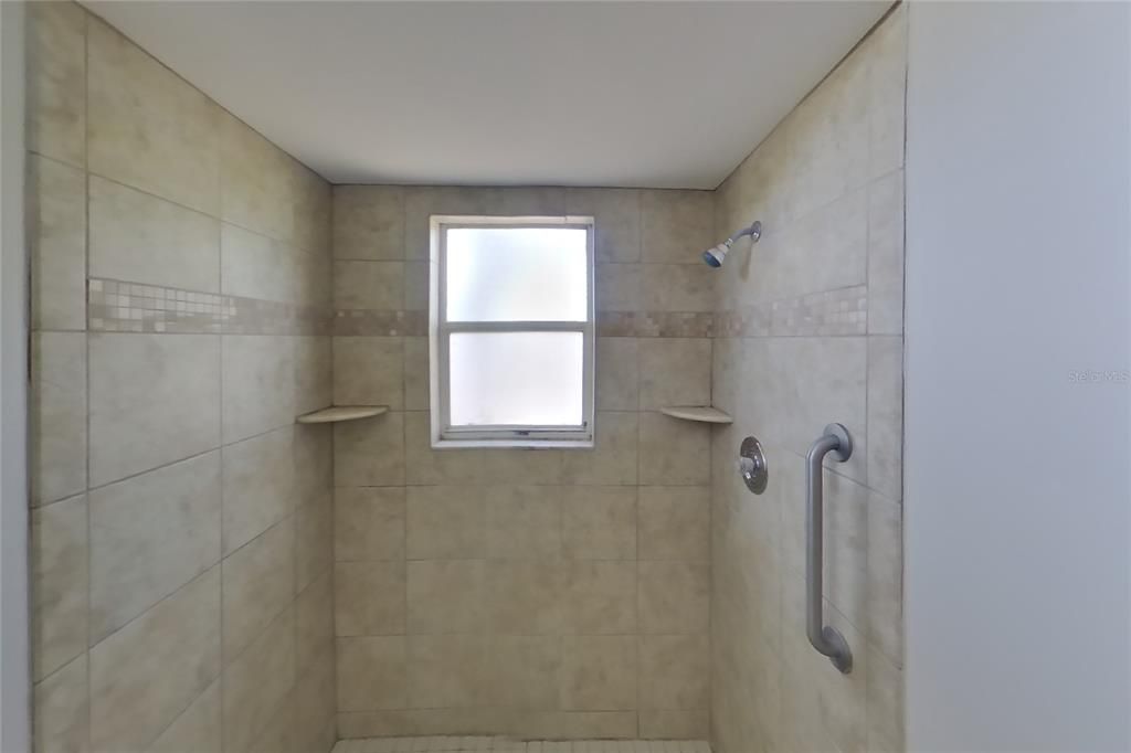 En Renta: $1,719 (3 camas, 2 baños, 1662 Pies cuadrados)