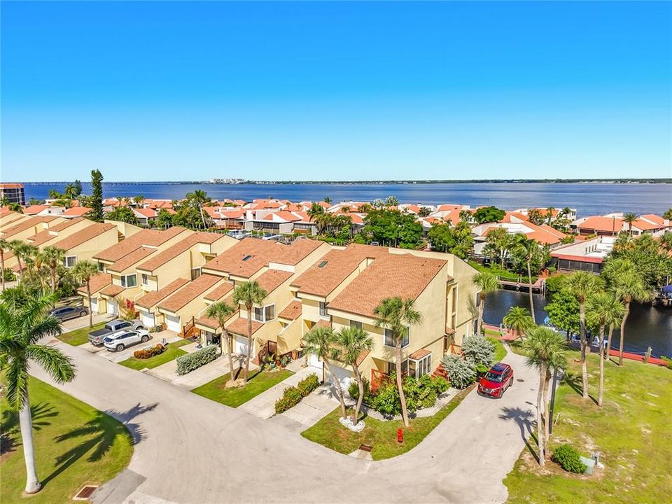 En Venta: $284,900 (3 camas, 2 baños, 1674 Pies cuadrados)