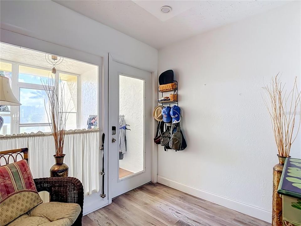 En Venta: $284,900 (3 camas, 2 baños, 1674 Pies cuadrados)