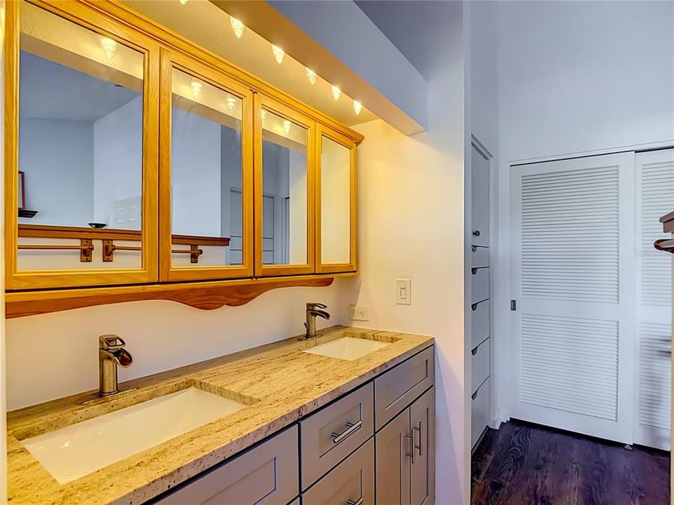 En Venta: $284,900 (3 camas, 2 baños, 1674 Pies cuadrados)