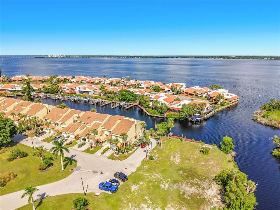 En Venta: $284,900 (3 camas, 2 baños, 1674 Pies cuadrados)