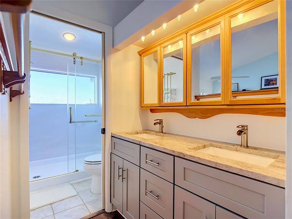 En Venta: $284,900 (3 camas, 2 baños, 1674 Pies cuadrados)