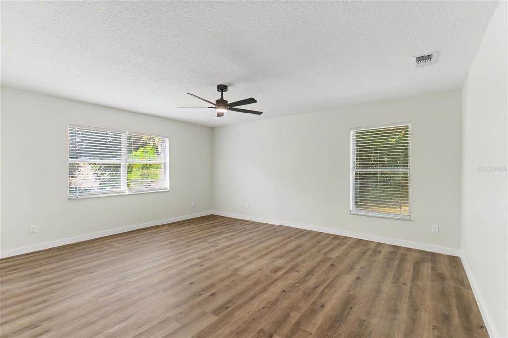 For Sale: $379,000 (3 beds, 2 baths, 1745 Square Feet)