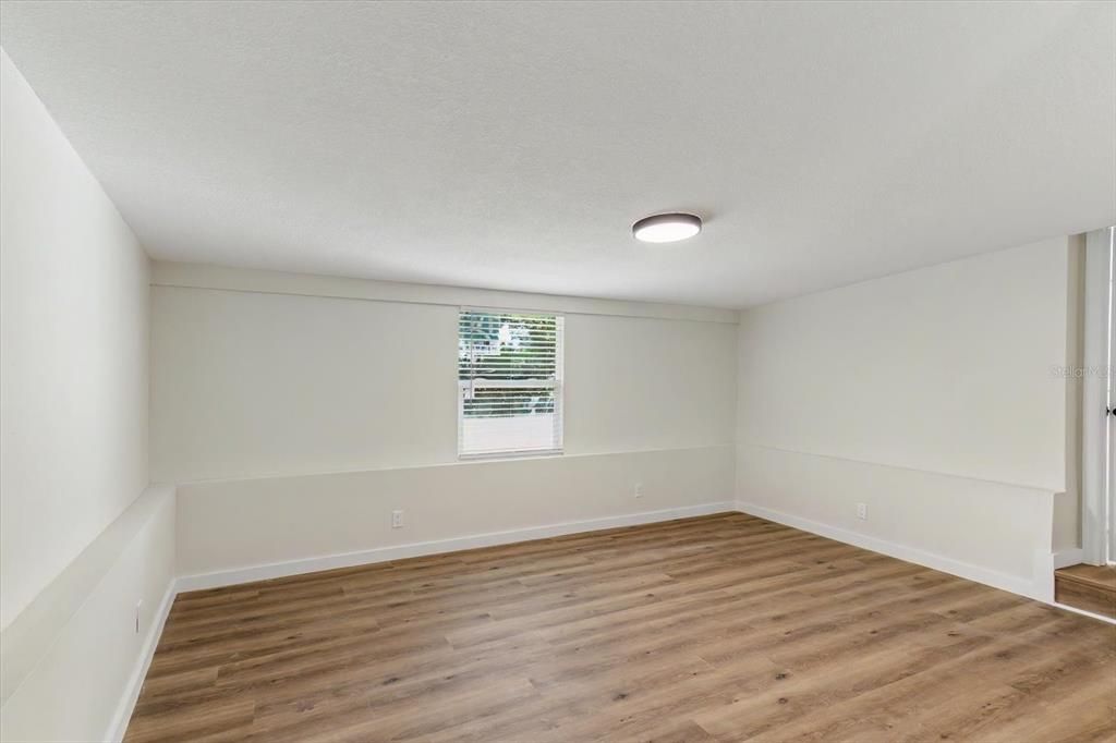 For Sale: $379,000 (3 beds, 2 baths, 1745 Square Feet)