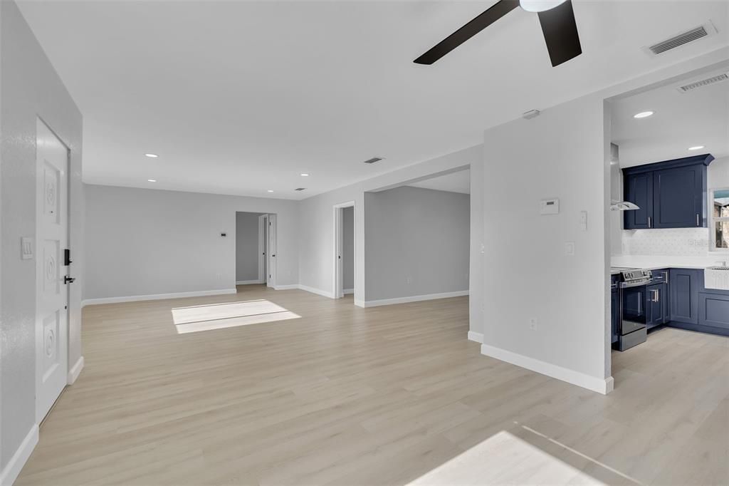 For Sale: $640,000 (3 beds, 2 baths, 1492 Square Feet)