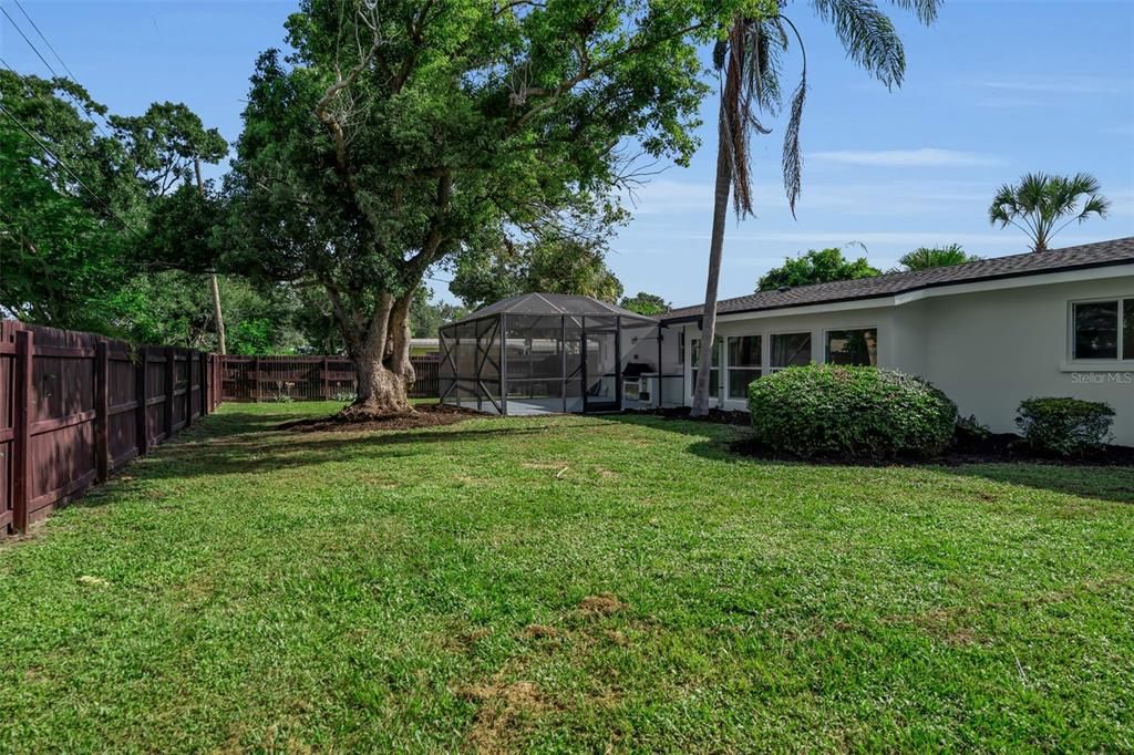 For Sale: $640,000 (3 beds, 2 baths, 1492 Square Feet)