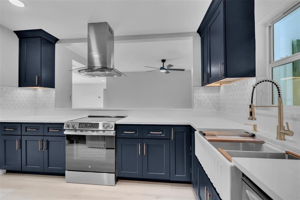 For Sale: $640,000 (3 beds, 2 baths, 1492 Square Feet)