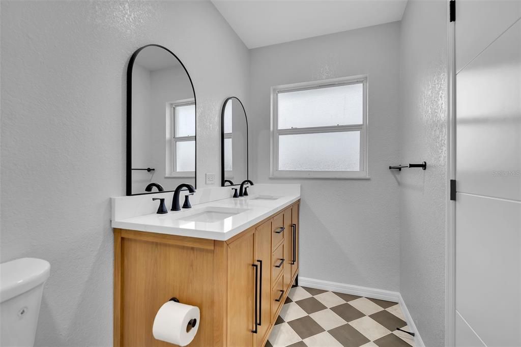 For Sale: $640,000 (3 beds, 2 baths, 1492 Square Feet)
