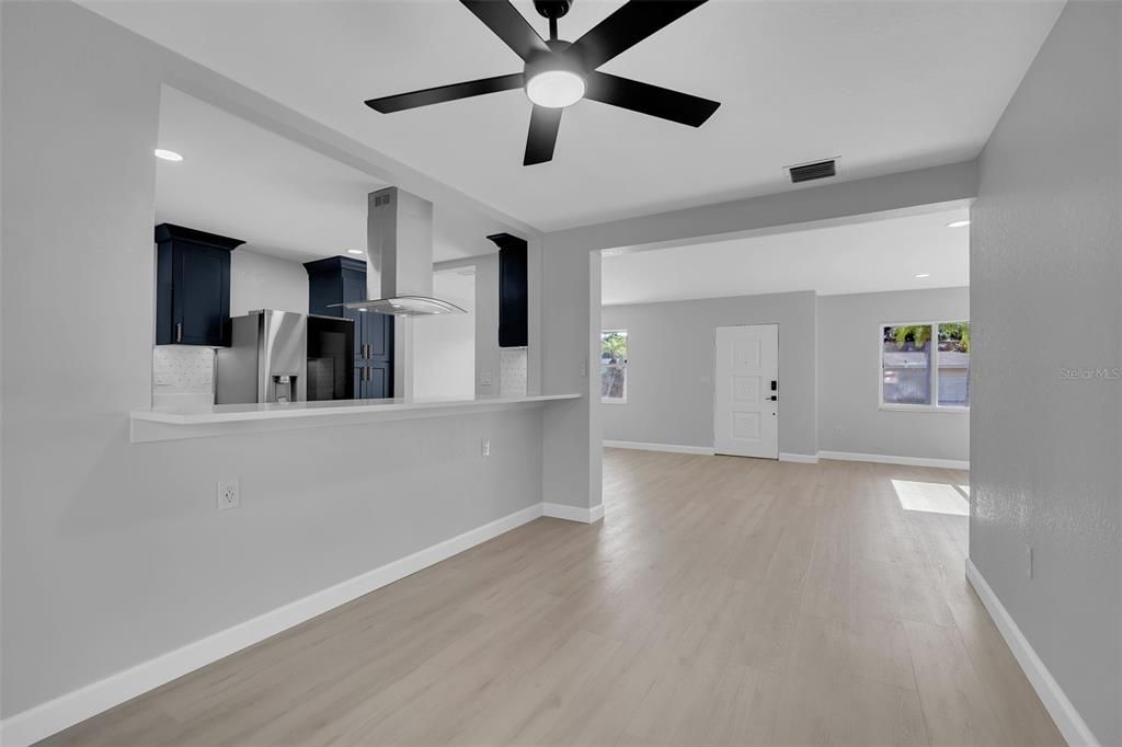 For Sale: $640,000 (3 beds, 2 baths, 1492 Square Feet)