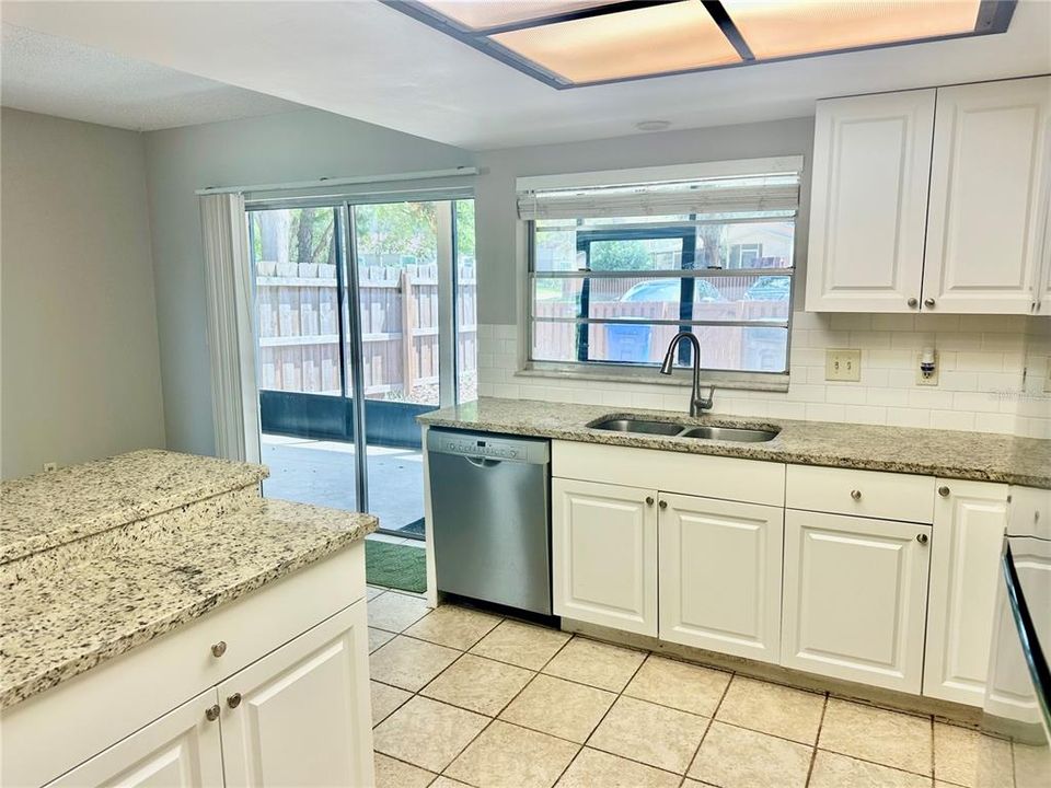 En Venta: $255,000 (4 camas, 1 baños, 1510 Pies cuadrados)