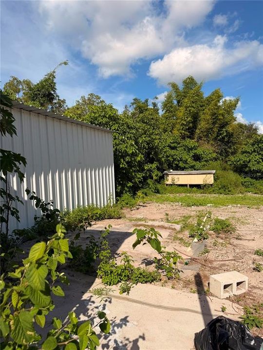 For Sale: $549,900 (1.00 acres)