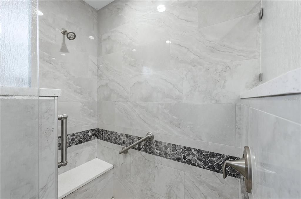 На продажу: $330,000 (2 спален, 2 ванн, 1787 Квадратных фут)