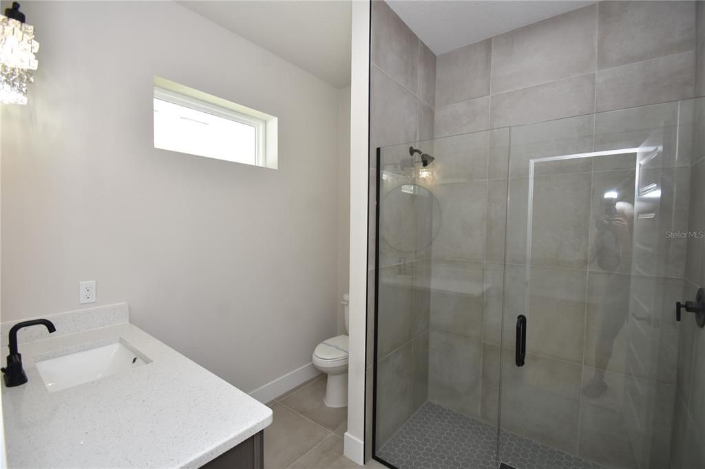 For Rent: $2,000 (3 beds, 2 baths, 1368 Square Feet)
