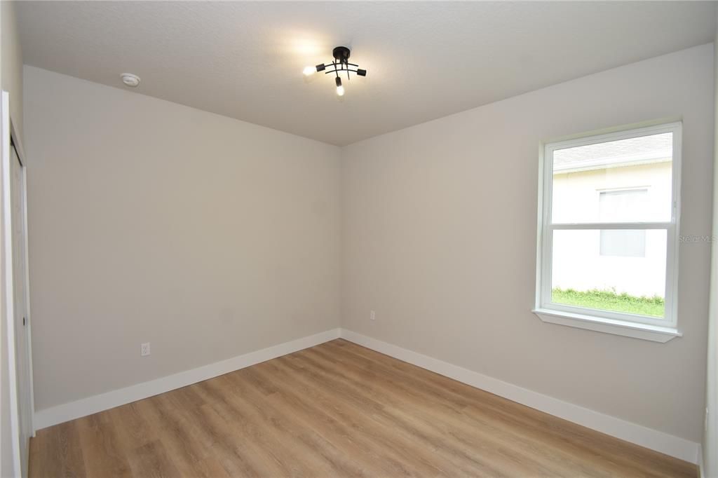 For Rent: $2,000 (3 beds, 2 baths, 1368 Square Feet)