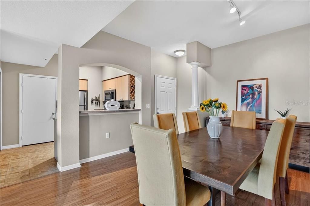 En Venta: $539,999 (2 camas, 2 baños, 1170 Pies cuadrados)