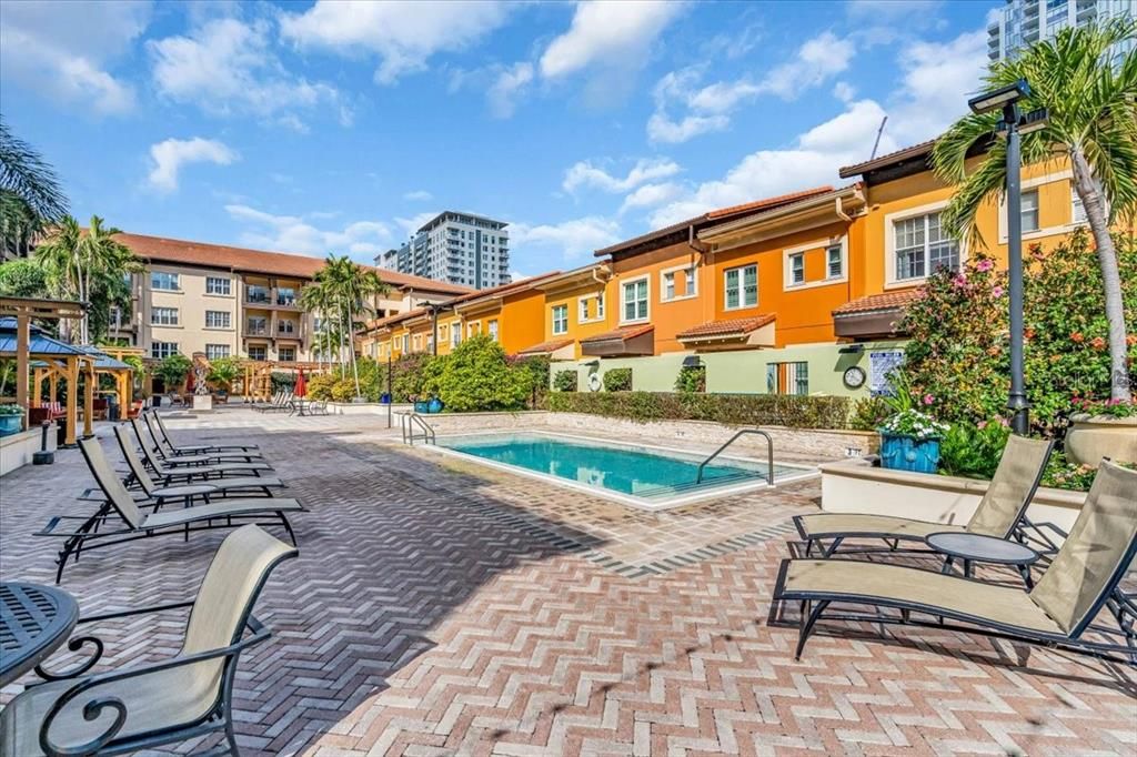 En Venta: $539,999 (2 camas, 2 baños, 1170 Pies cuadrados)