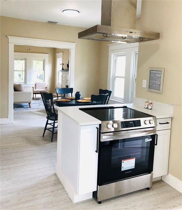 For Sale: $249,999 (3 beds, 1 baths, 850 Square Feet)