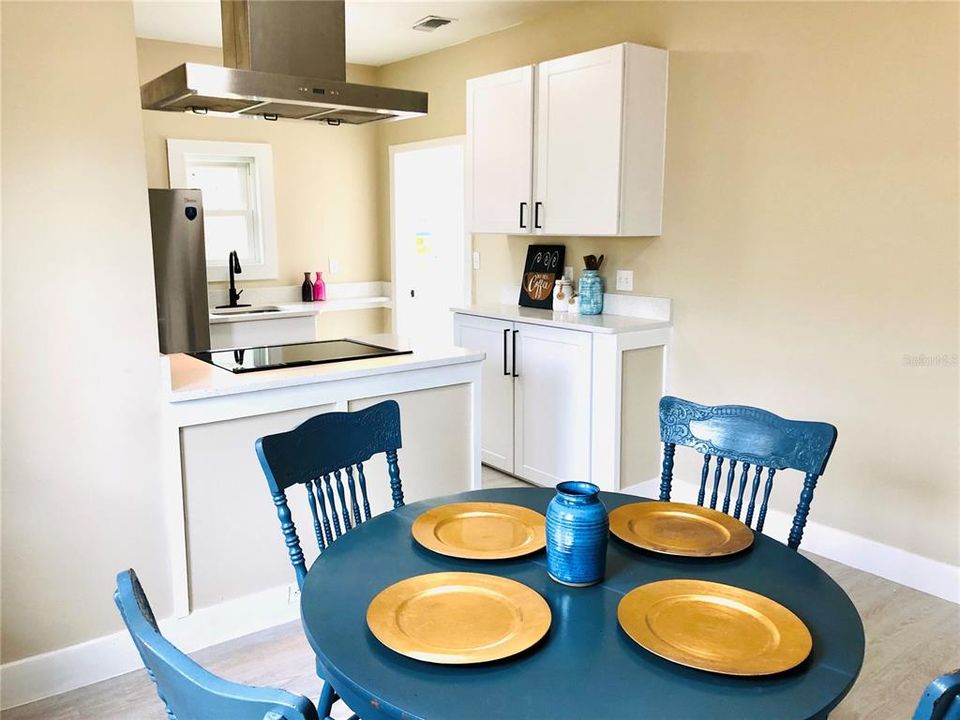For Sale: $249,999 (3 beds, 1 baths, 850 Square Feet)